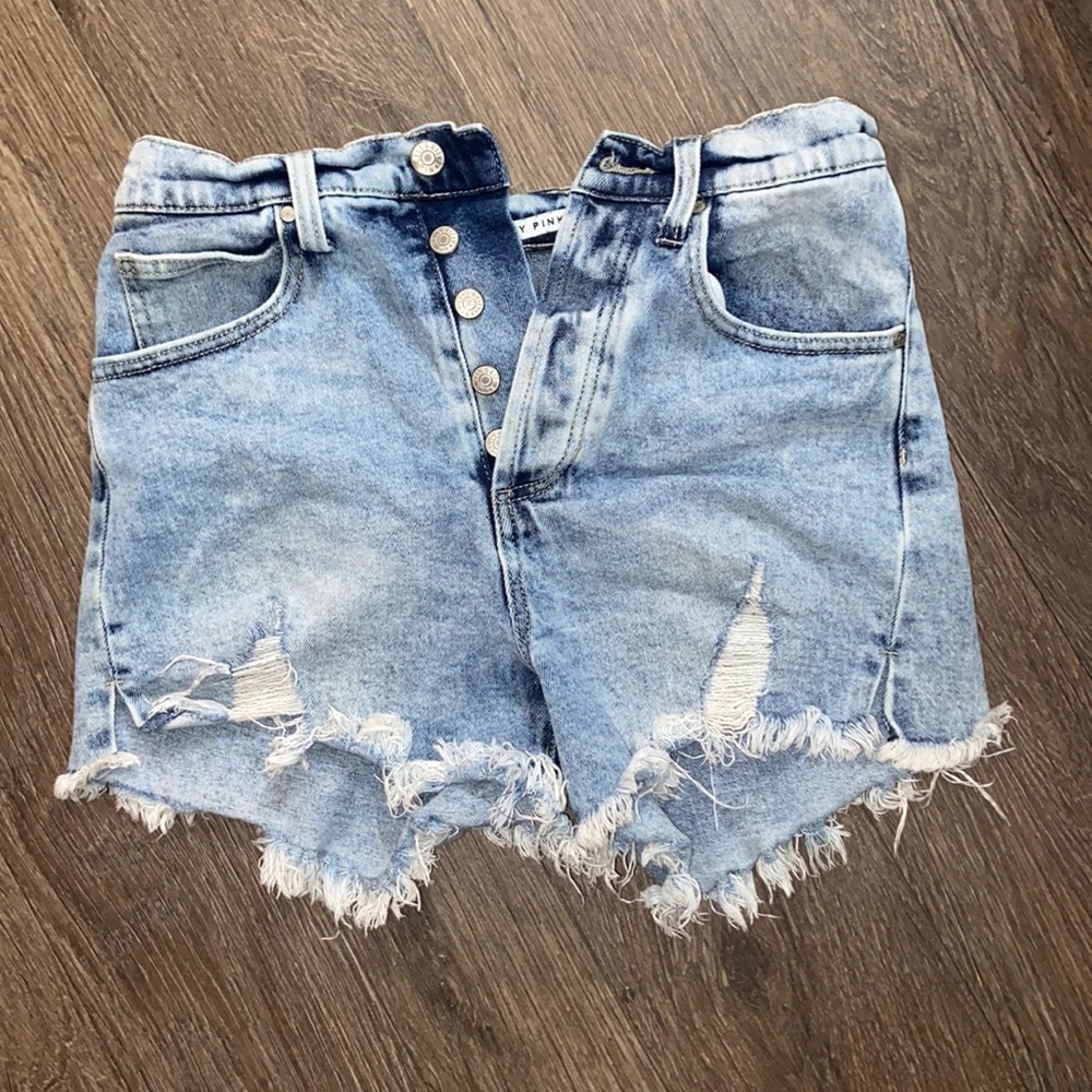 SHORT SHORTS 😉